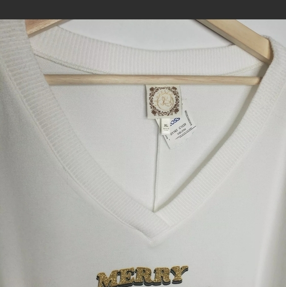 Tru Self XL Holiday Sweatshirt Sweater Mistletoe - Picture 3 of 4